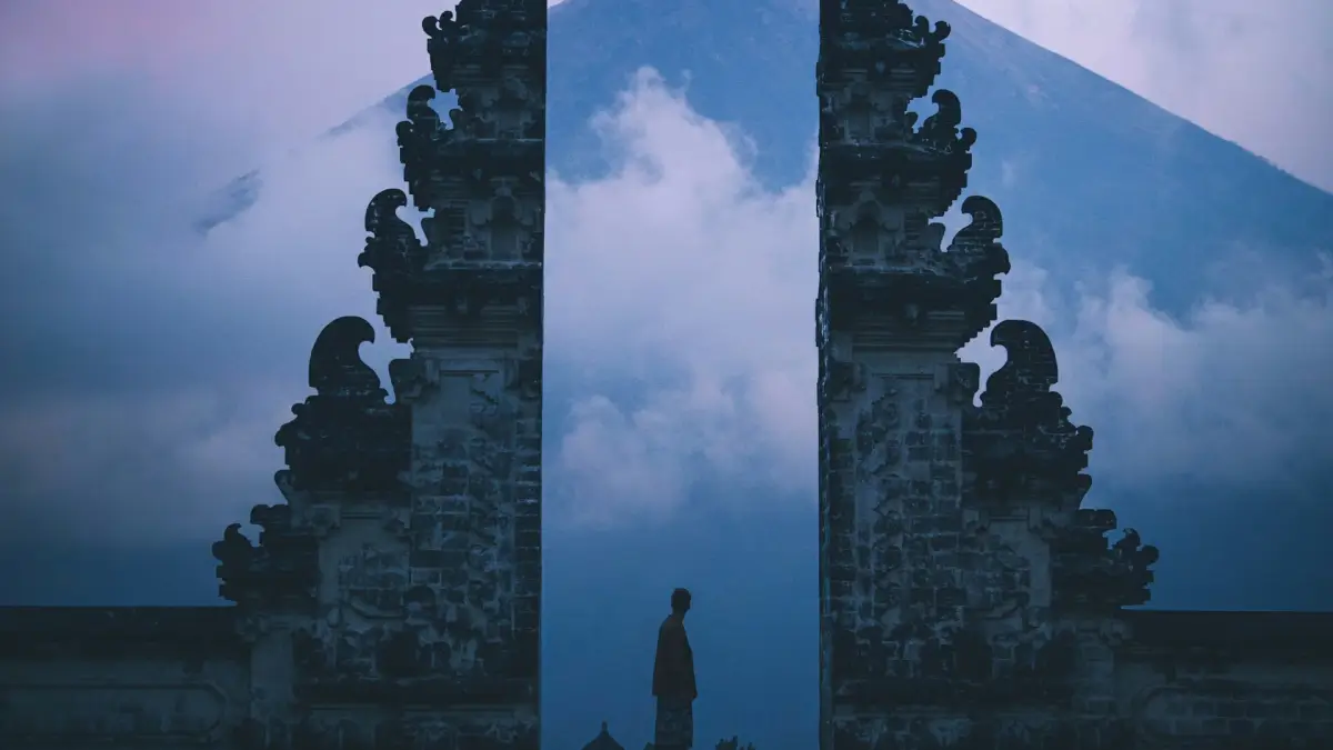 Gate of heaven lempuyang